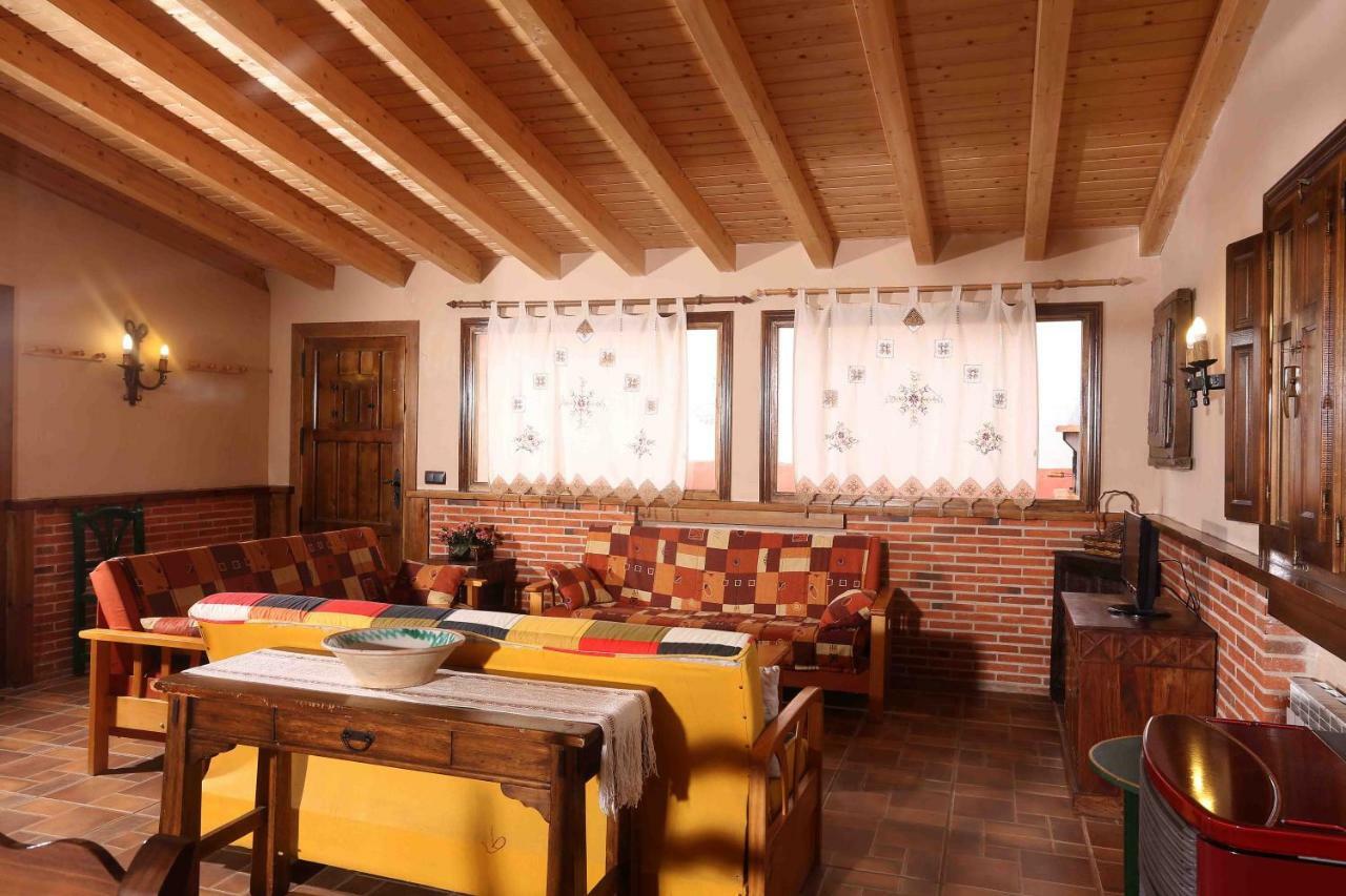 منزل الضيف Fuente el Sauz  في La Casa Del Abuelo Simon المظهر الخارجي الصورة